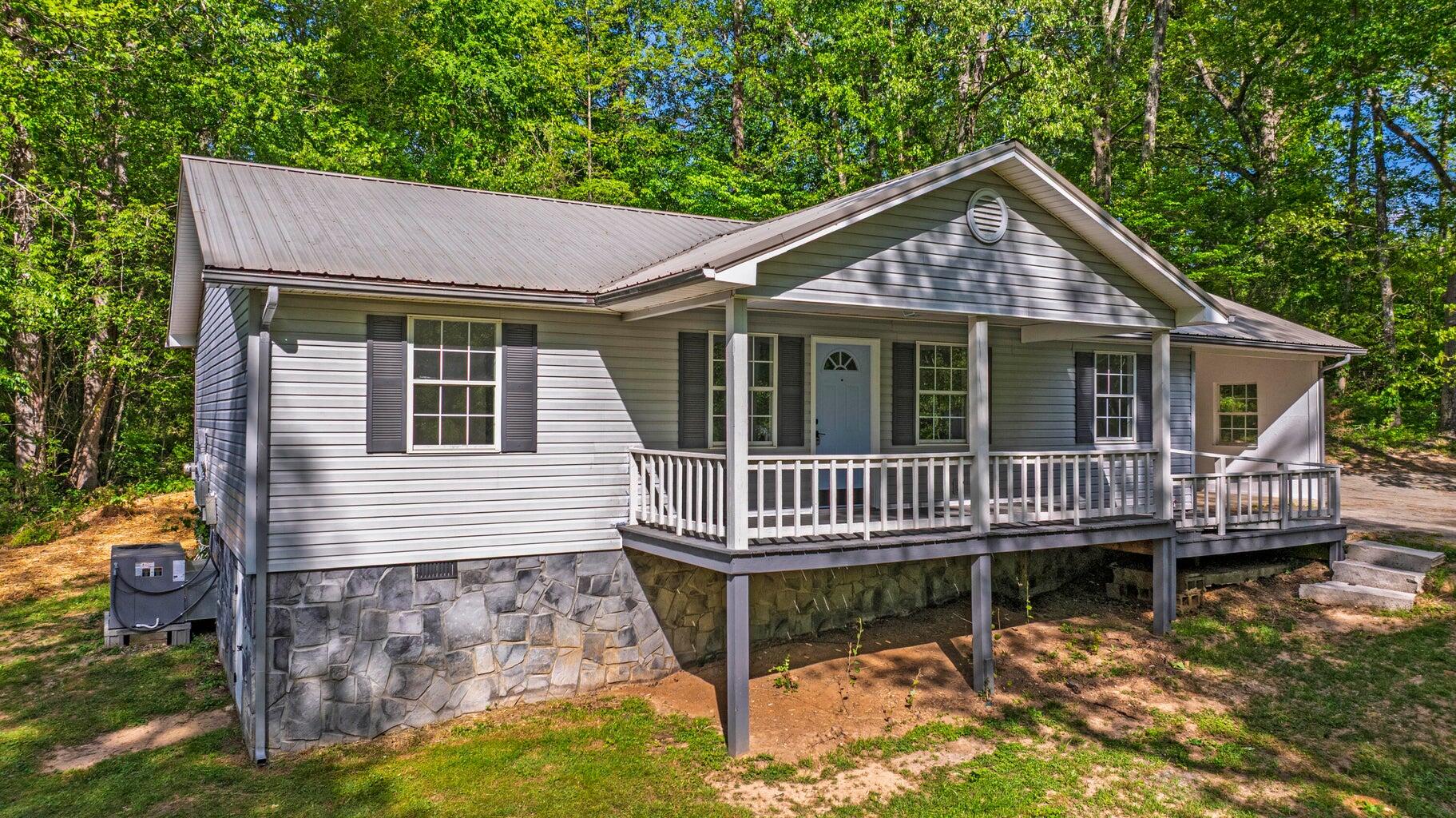 300 Hi Tech Lane Dayton, TN 37321 - Photo 31 of 34 Front of House