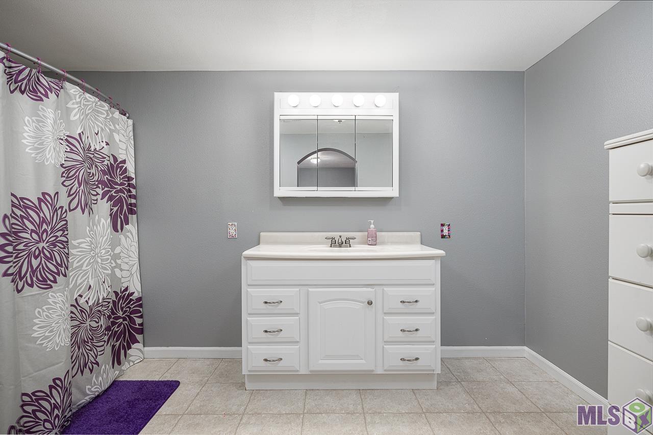106 Ave A Pierre Part, LA 70339 - Photo 17 of 31 Primary bathroom 2