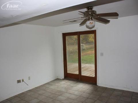 15187 McCaslin Lake Road Linden, MI 48451 - Photo 10 of 24 20152613-10.JPG