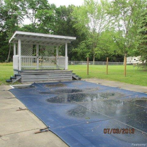 3640 Mann Road Clarkston, MI 48346 - Photo 16 of 20 039.JPG