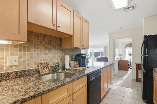 $339,900 | 1818 Main Street, Unit 204, Holden, MA 01522