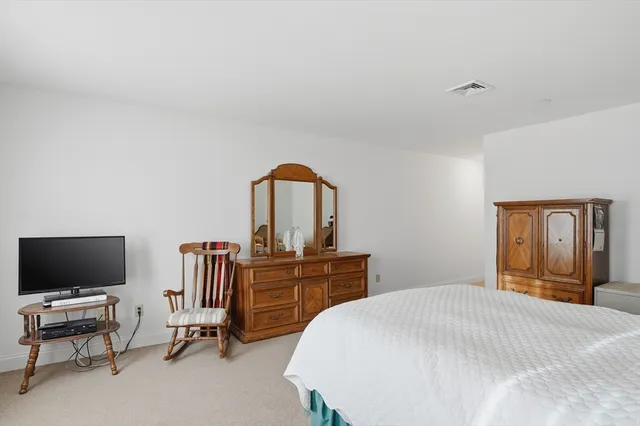 $339,900 | 1818 Main Street, Unit 204, Holden, MA 01522