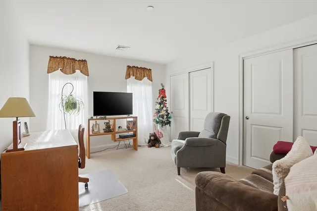 $339,900 | 1818 Main Street, Unit 204, Holden, MA 01522