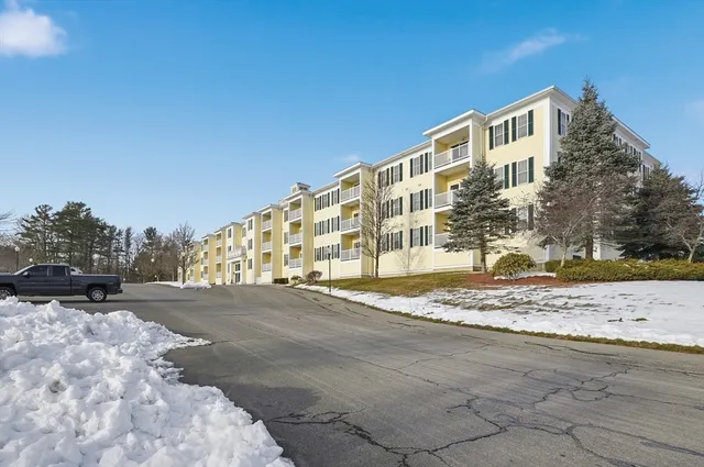 $339,900 | 1818 Main Street, Unit 204, Holden, MA 01522