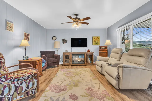 $235,000 | 239 Shelton Place, Whiteland, IN 46184