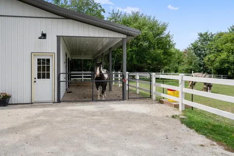 $1,599,000 | W1940 County Road D, Spring Prairie, WI 53105