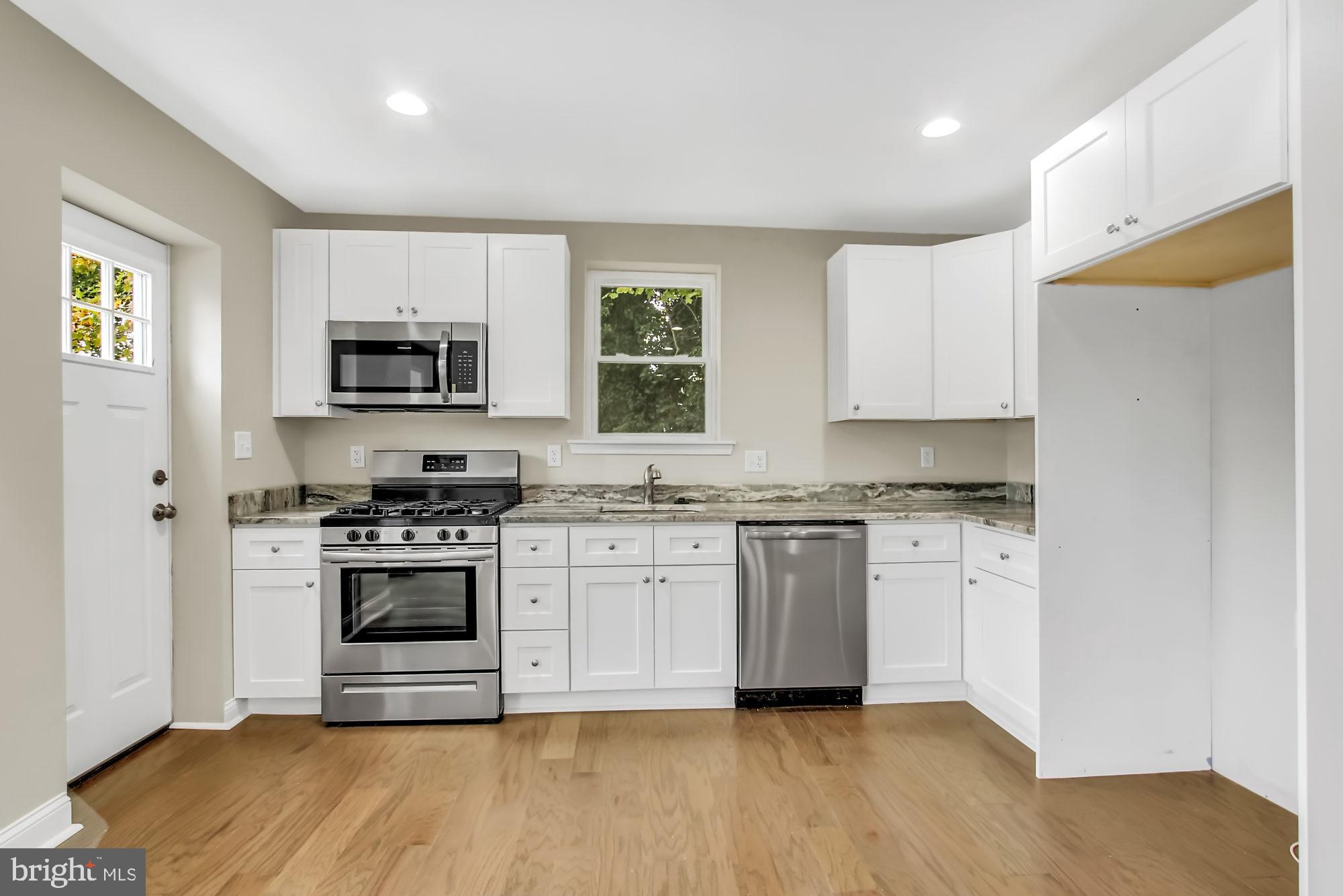 615 Meadow Road Baltimore, MD 21206 - Photo 4 of 27 Kitchen