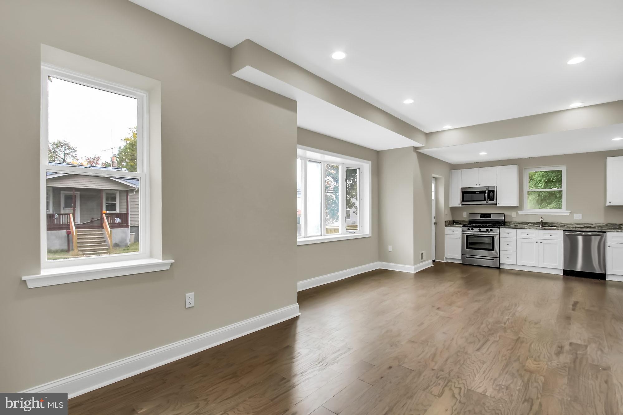 615 Meadow Road Baltimore, MD 21206 - Photo 8 of 27 Living Room