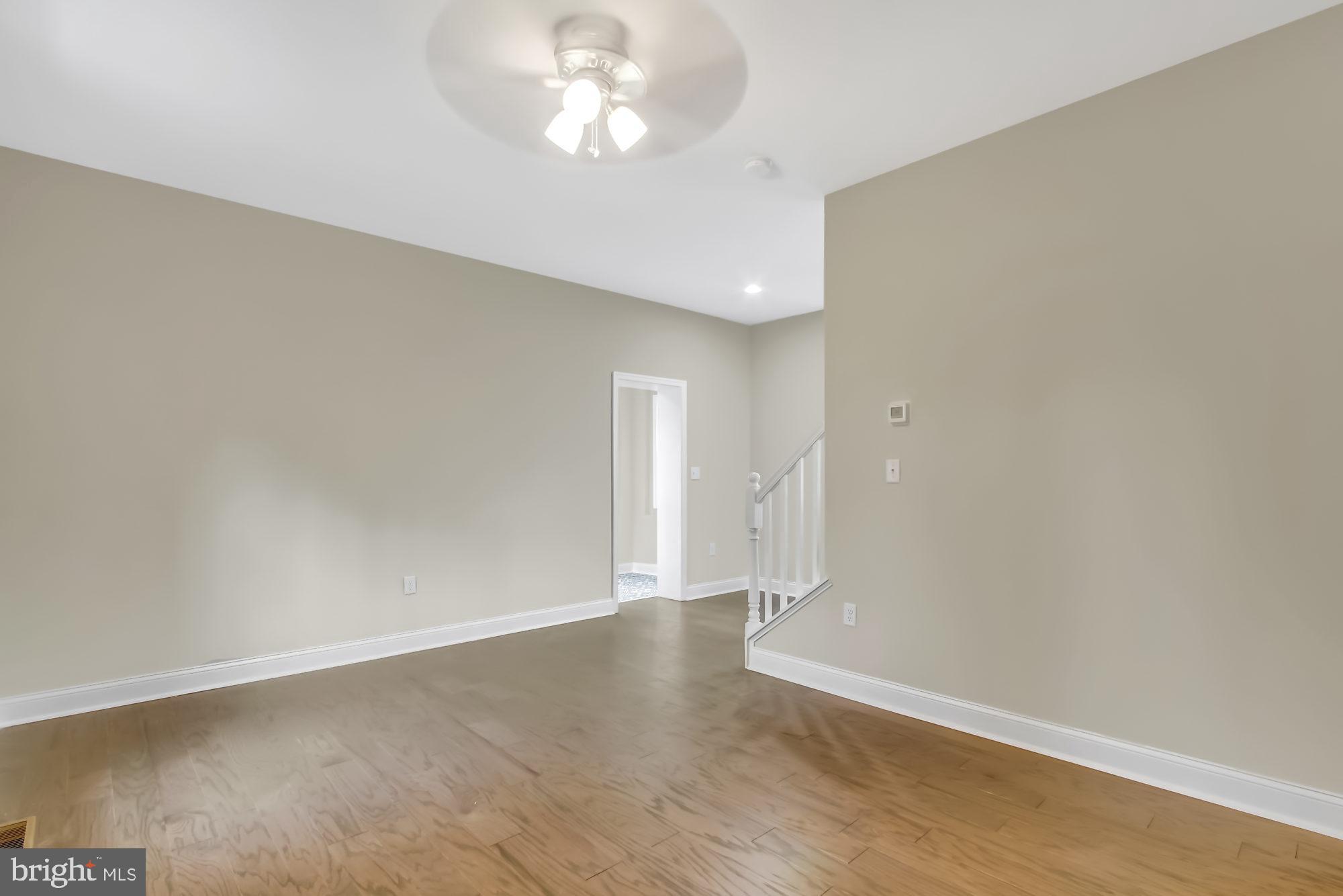 615 Meadow Road Baltimore, MD 21206 - Photo 10 of 27 Living Room