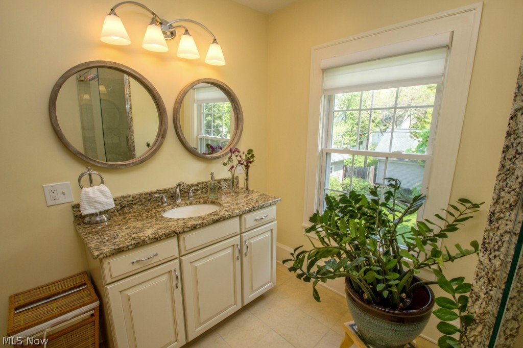 2181 Middlefield Road Cleveland Heights, OH 44106 - Photo 19 of 25