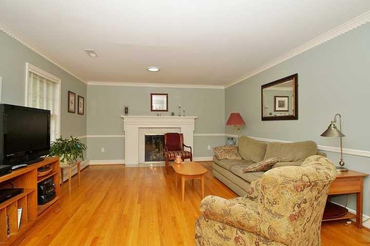 3220 Fordham Road Southwest Roanoke, VA 24014 - Photo 15 of 33 a living room with furniture and a flat screen tv