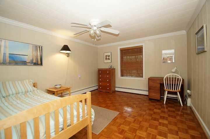 3220 Fordham Road Southwest Roanoke, VA 24014 - Photo 29 of 33 a bedroom with a bed and a window