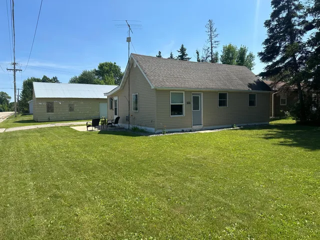 $110,000 | 502 1st Avenue Southwest, Baudette, MN 56623
