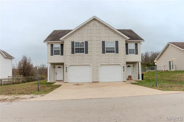 $187,000 | 16860 Huntington Lane, Unit A, St. Robert, MO 65584