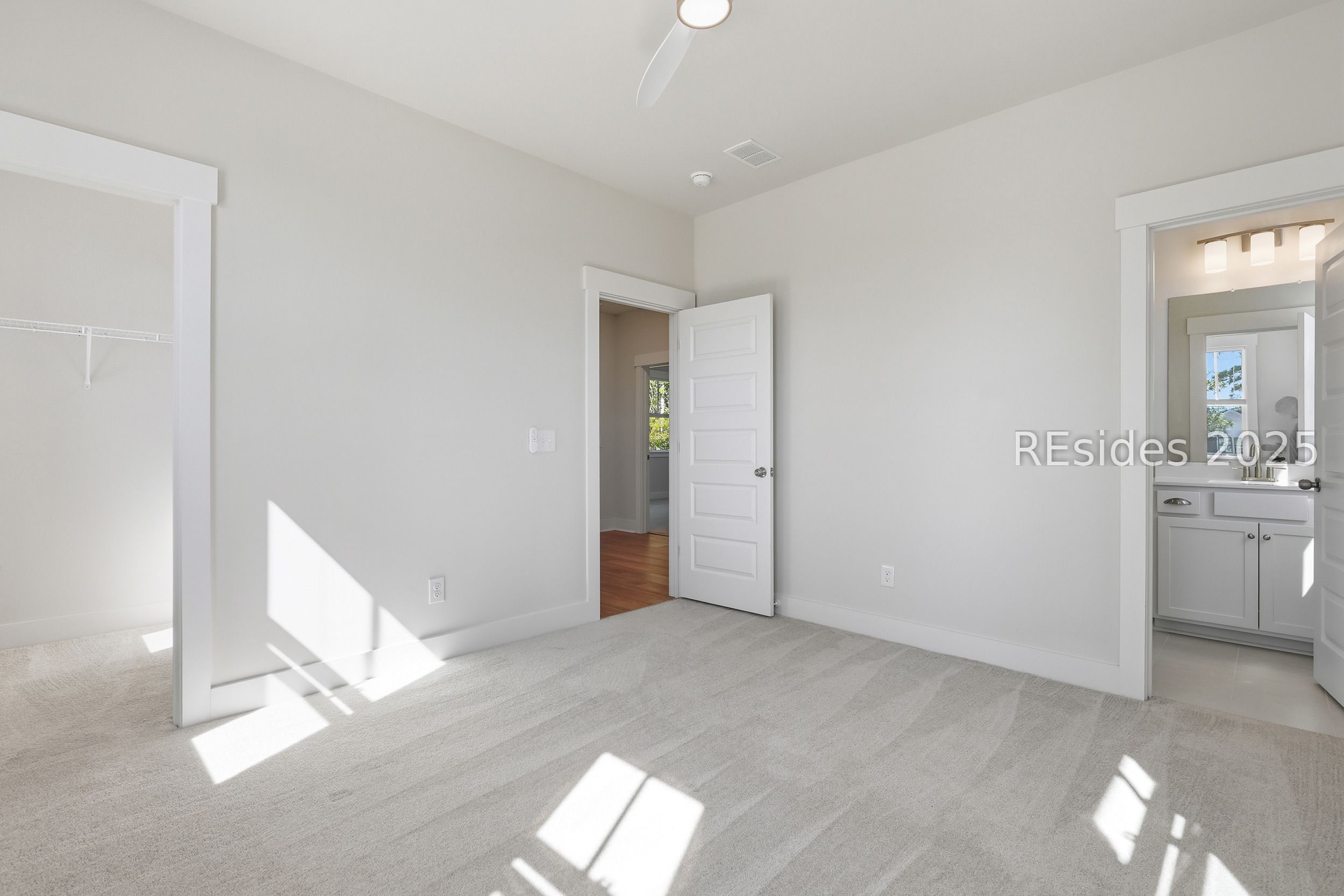 53 Oldfield Village Road Bluffton, SC 29909 - Photo 29 of 39 3rd Bedroom w/En-suite Bath