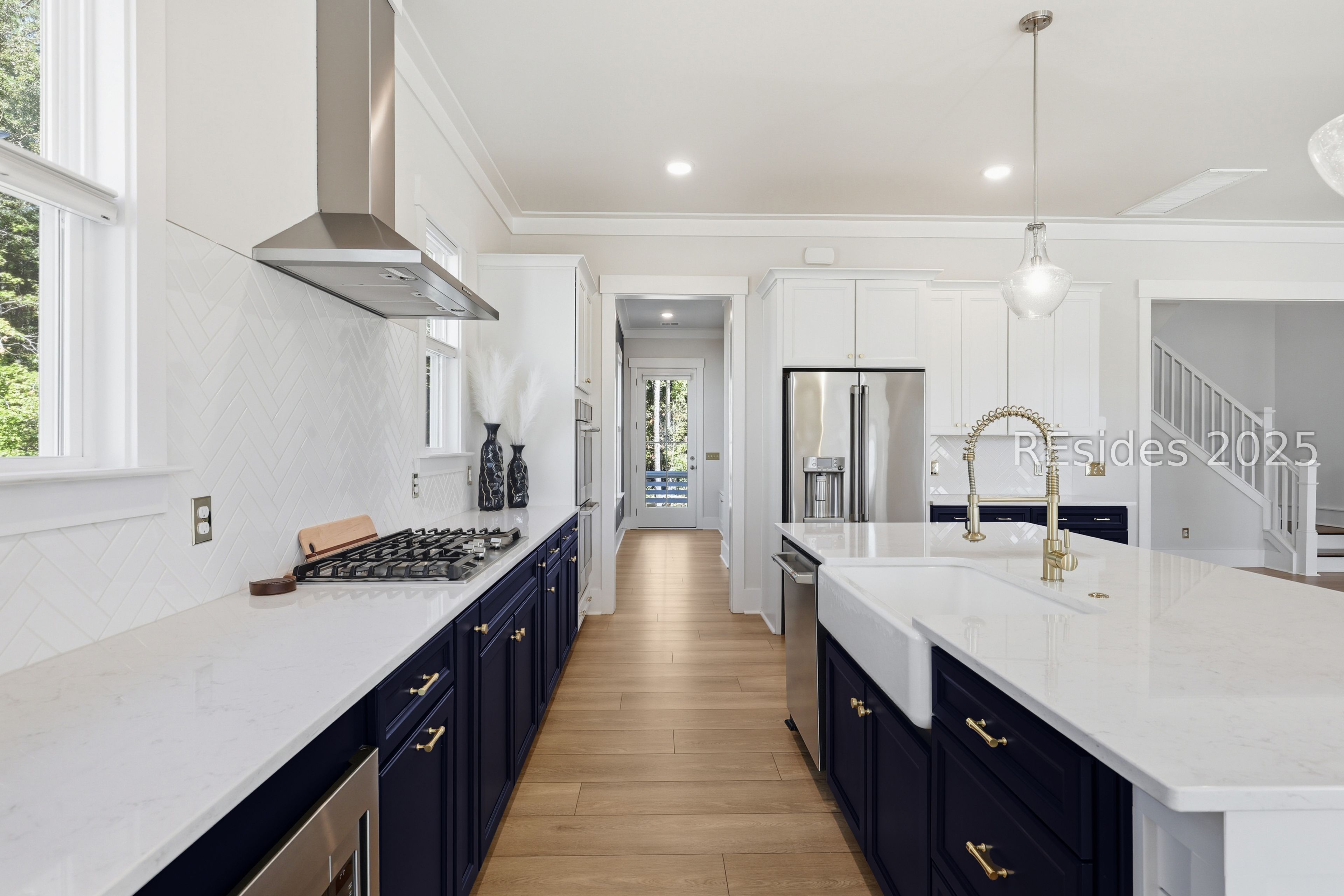 53 Oldfield Village Road Bluffton, SC 29909 - Photo 8 of 39 Kitchen
