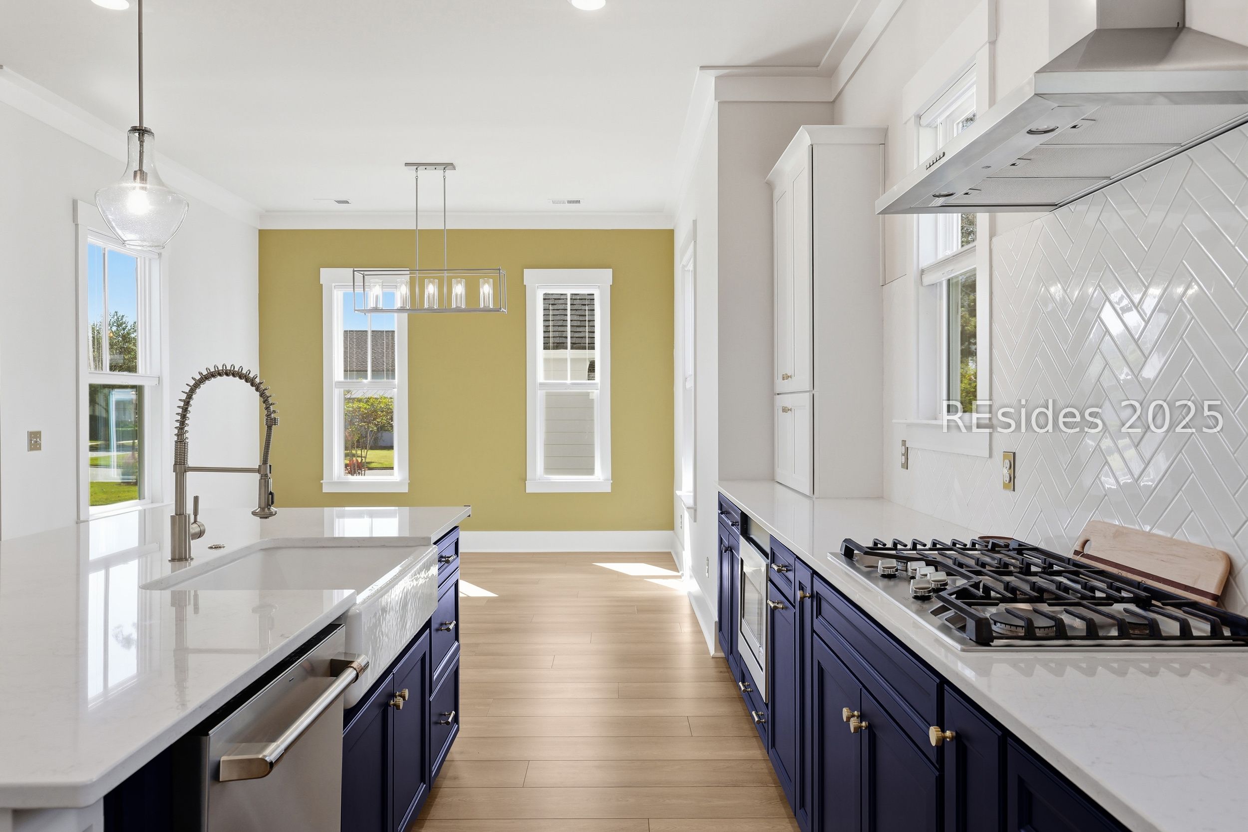 53 Oldfield Village Road Bluffton, SC 29909 - Photo 9 of 39 Dining Area