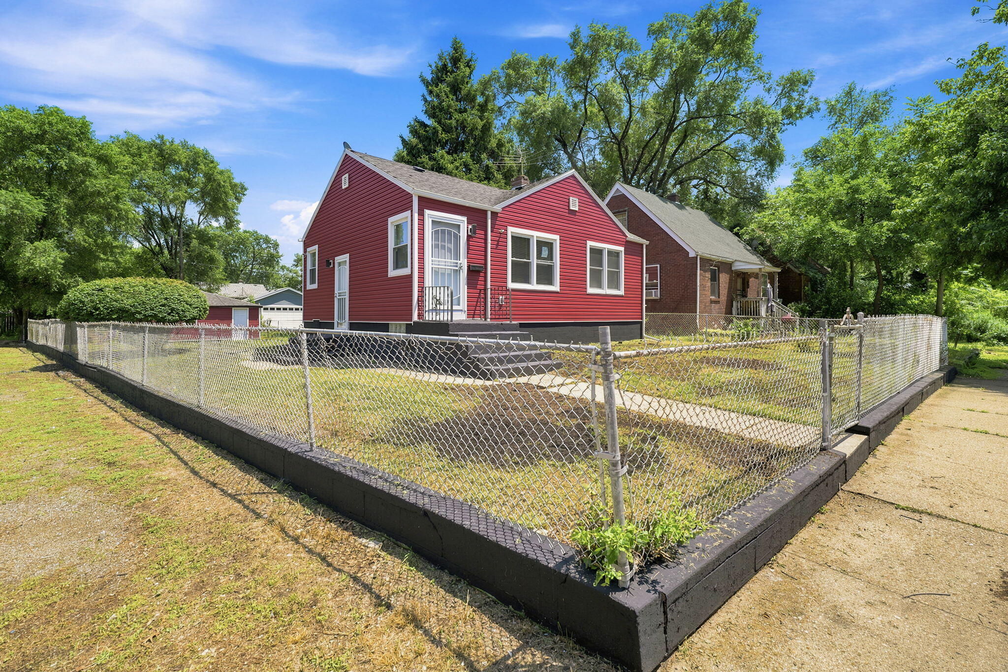 1001 Utah Street Gary, IN 46403 - Photo 2 of 19 2048x1365