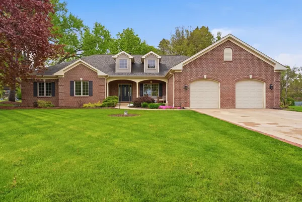 $639,900 | 2414 Mehring Avenue, Johnsburg, IL 60051