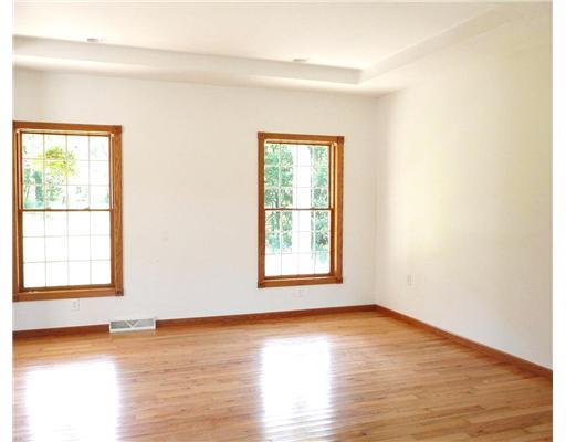 386 Cowpath Road Aliquippa, PA 15001 - Photo 11 of 18 Studio/Study/Office.