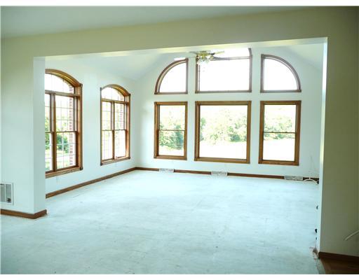 386 Cowpath Road Aliquippa, PA 15001 - Photo 9 of 18 Den/Family/Great Room.
