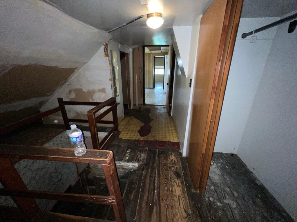 7348 South Sangamon Street Chicago, IL 60621 - Photo 15 of 29 a view of entryway