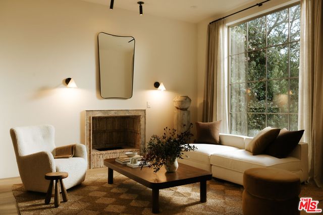 $3,995,000 | 4209 Vantage Avenue, Studio City, CA 91604