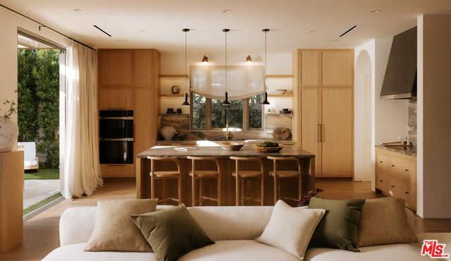 $3,995,000 | 4209 Vantage Avenue, Studio City, CA 91604