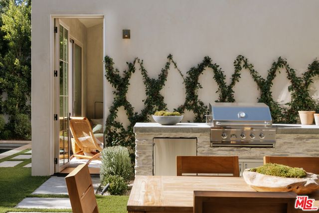 $3,995,000 | 4209 Vantage Avenue, Studio City, CA 91604