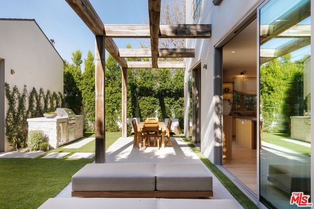 $3,995,000 | 4209 Vantage Avenue, Studio City, CA 91604