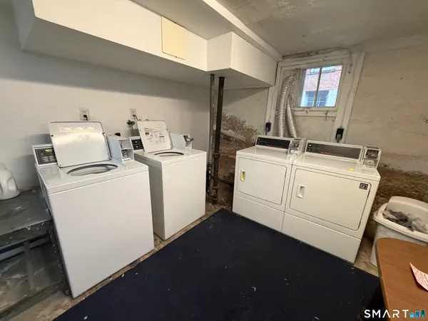 $2,000 | 800 Farmington Avenue, Unit 5, West Hartford, CT 06119