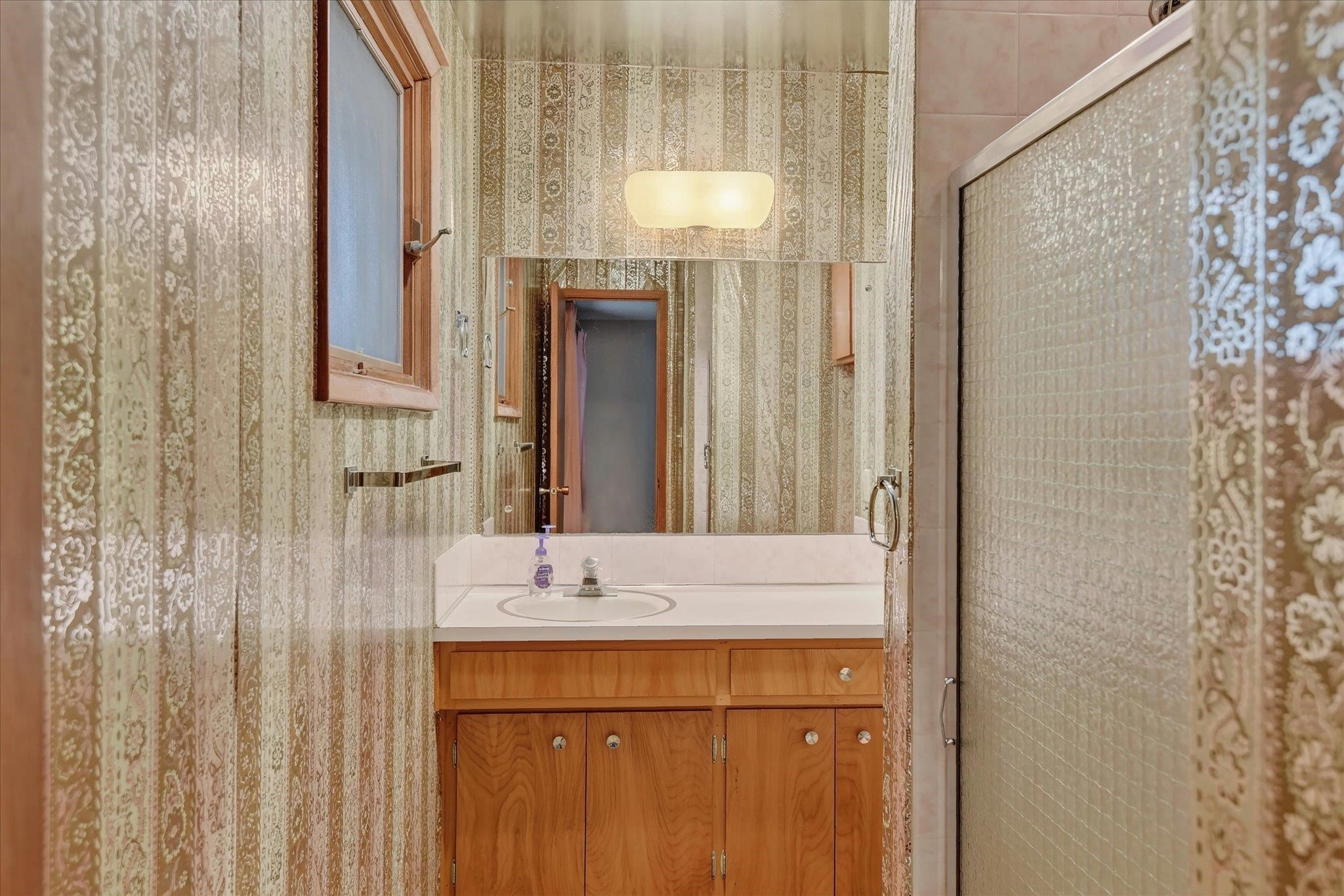 204 West 33rd Avenue Spokane, WA 99203 - Photo 15 of 37