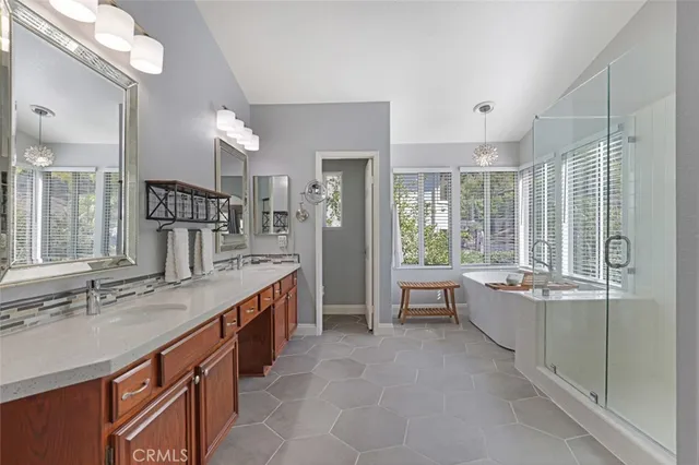 $2,090,000 | 25652 Nottingham, Laguna Hills, CA 92656