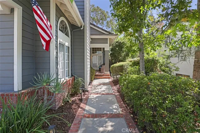 $2,090,000 | 25652 Nottingham, Laguna Hills, CA 92656