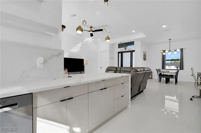 $349,990 | 2250 10th Terrace, Lehigh Acres, FL 33936