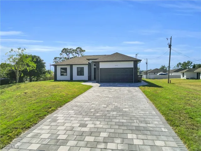 $349,990 | 2250 10th Terrace, Lehigh Acres, FL 33936