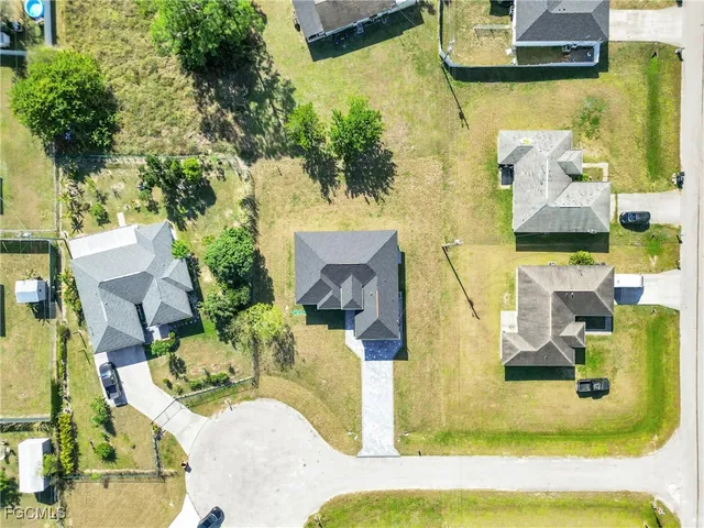 $349,990 | 2250 10th Terrace, Lehigh Acres, FL 33936