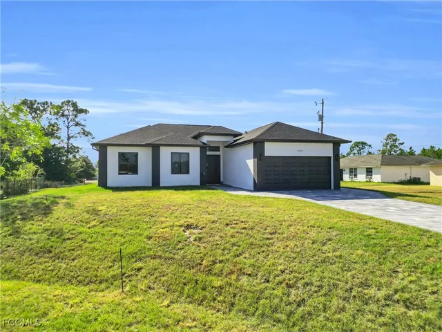 $349,990 | 2250 10th Terrace, Lehigh Acres, FL 33936