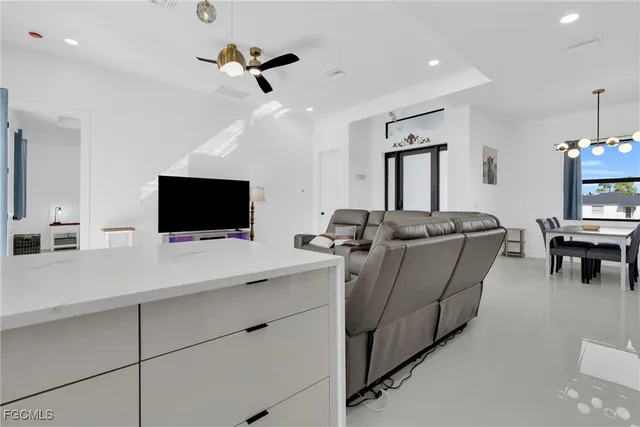 $349,990 | 2250 10th Terrace, Lehigh Acres, FL 33936