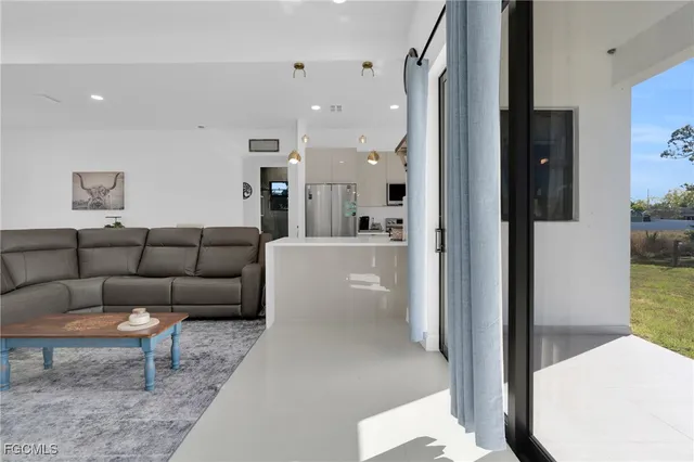 $349,990 | 2250 10th Terrace, Lehigh Acres, FL 33936