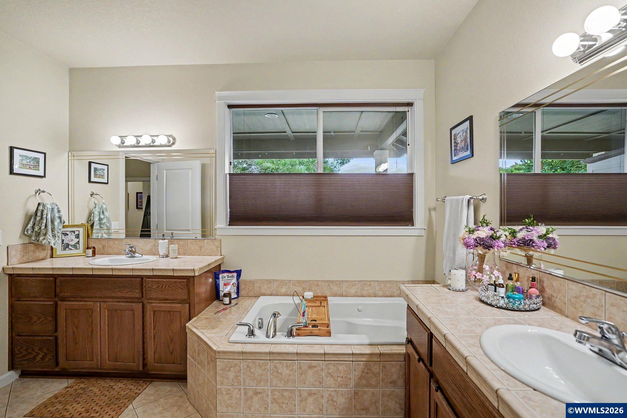 4464 Aztec Loop Northeast Albany, OR 97321 - Photo 25 of 46 Gallery Image 25