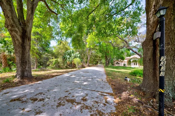 $765,900 | 7333 Royal Oak Drive, Spring Hill, FL 34607