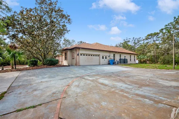 $765,900 | 7333 Royal Oak Drive, Spring Hill, FL 34607