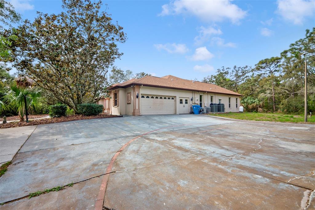 7333 Royal Oak Drive Spring Hill, FL 34607 - Photo 61 of 98