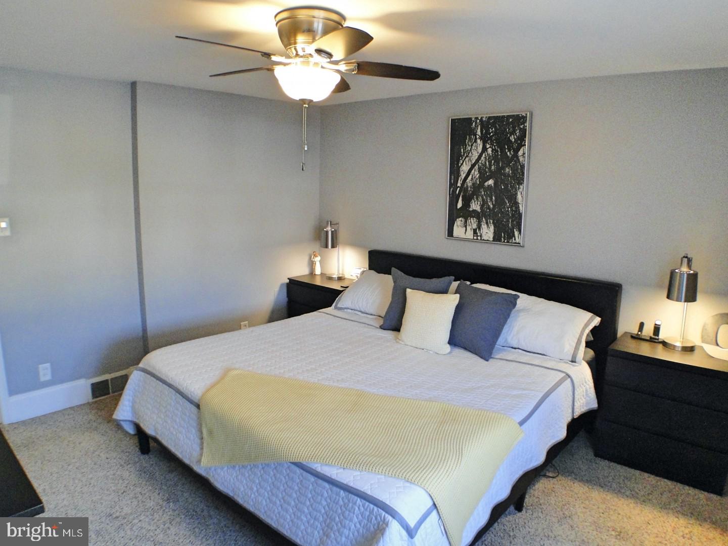 1816 Farrington Road Philadelphia, PA 19151 - Photo 12 of 29 Main Bedroom