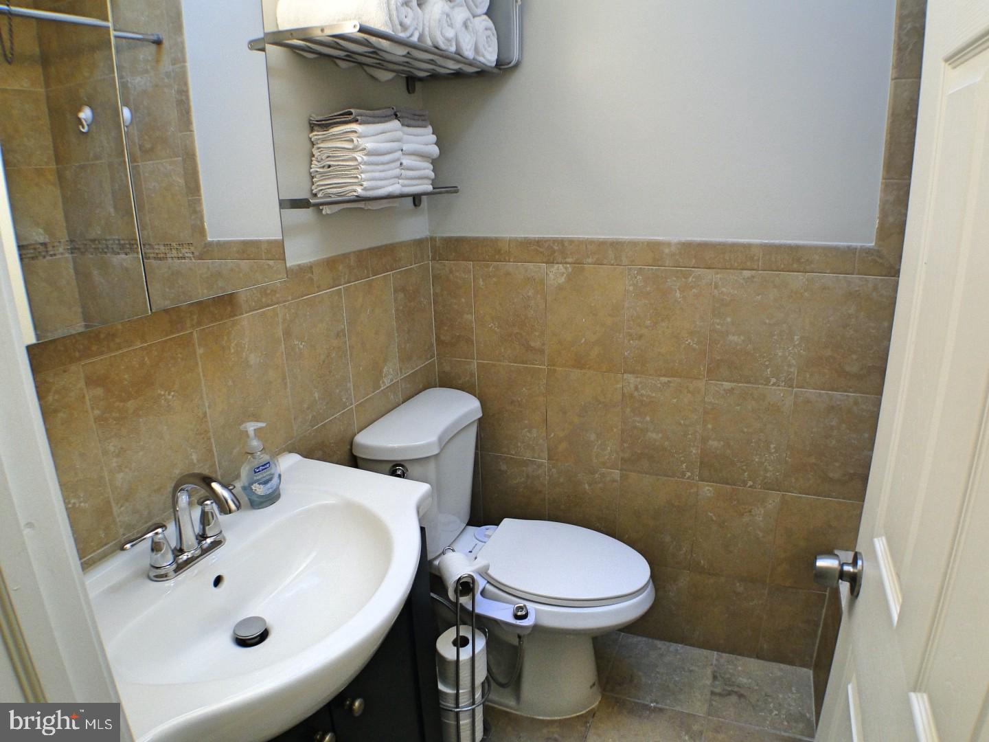 1816 Farrington Road Philadelphia, PA 19151 - Photo 14 of 29 Hall Bathroom