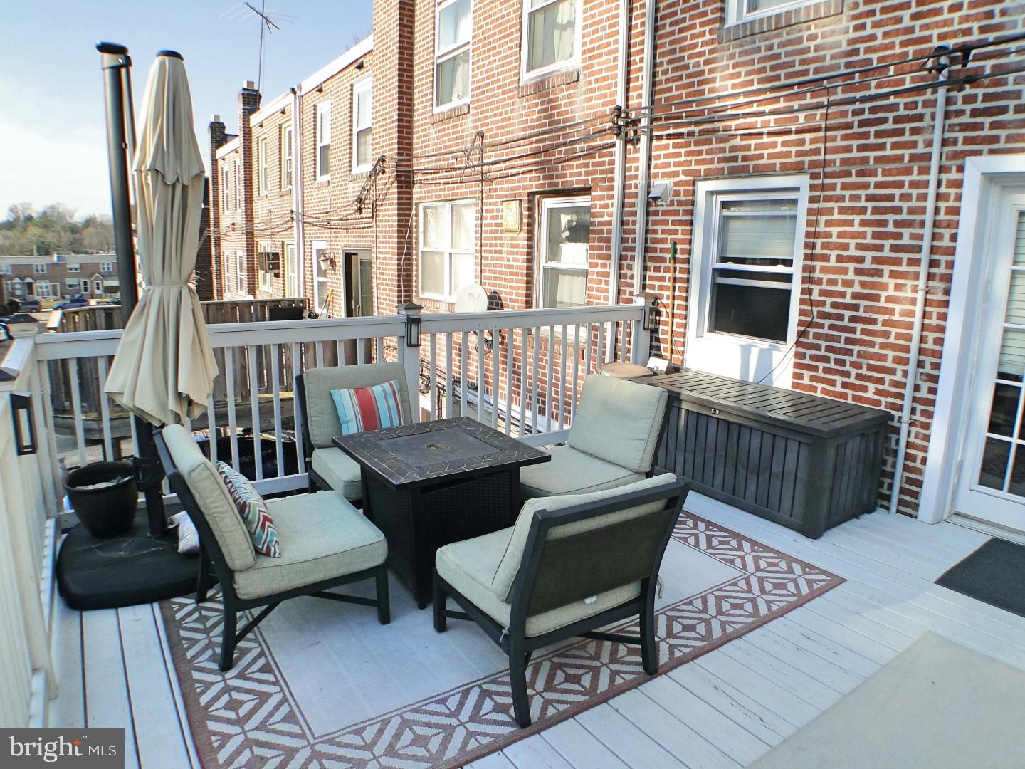 1816 Farrington Road Philadelphia, PA 19151 - Photo 27 of 29 Deck