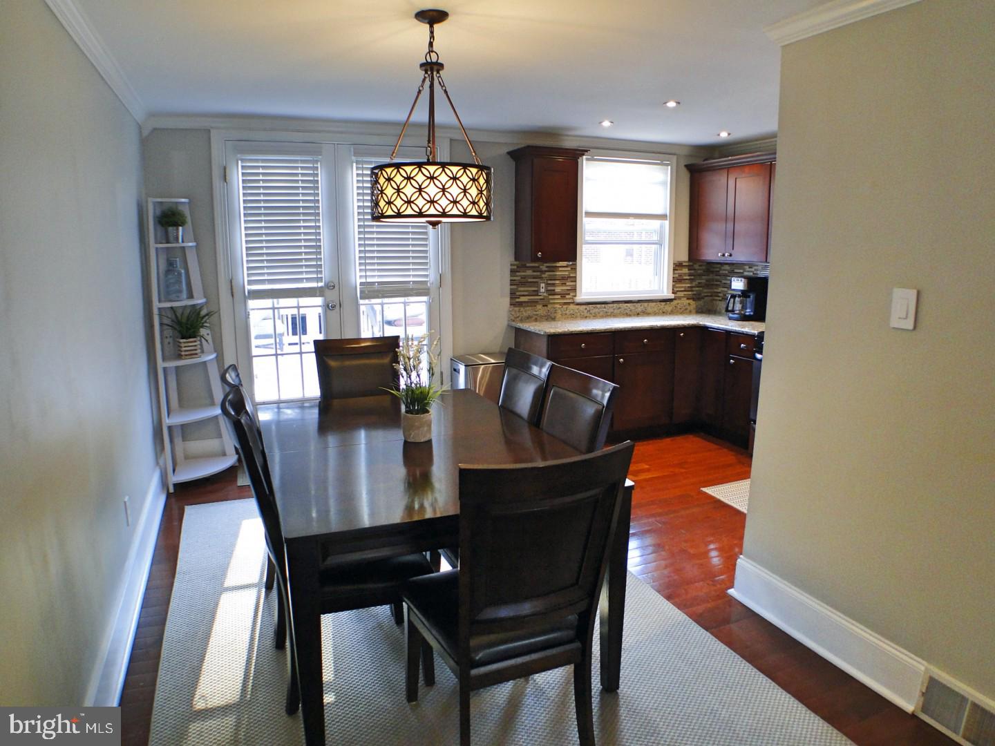 1816 Farrington Road Philadelphia, PA 19151 - Photo 6 of 29 Doors to Deck
