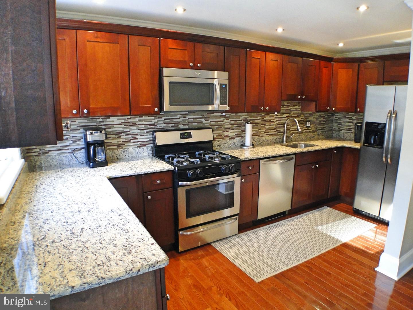 1816 Farrington Road Philadelphia, PA 19151 - Photo 9 of 29 Kitchen