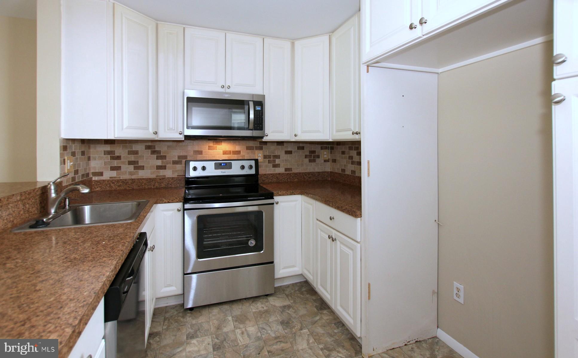 1623 Riedel Road Crofton, MD 21114 - Photo 8 of 21 Kitchen